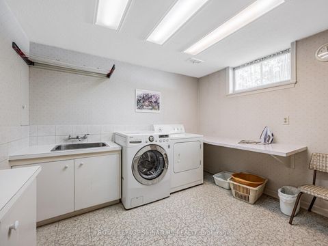 Photo 19 at 6 Lurgan Drive, Willowdale West, Toronto