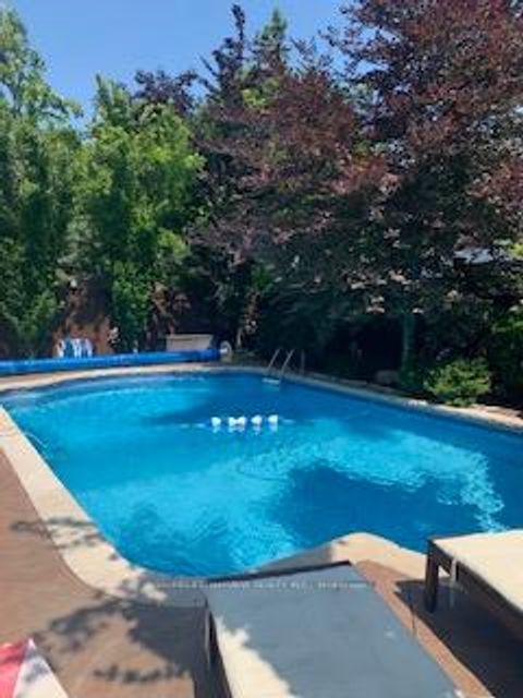 Photo 3 at 6 Jaylynn Court, Sonoma Heights, Vaughan