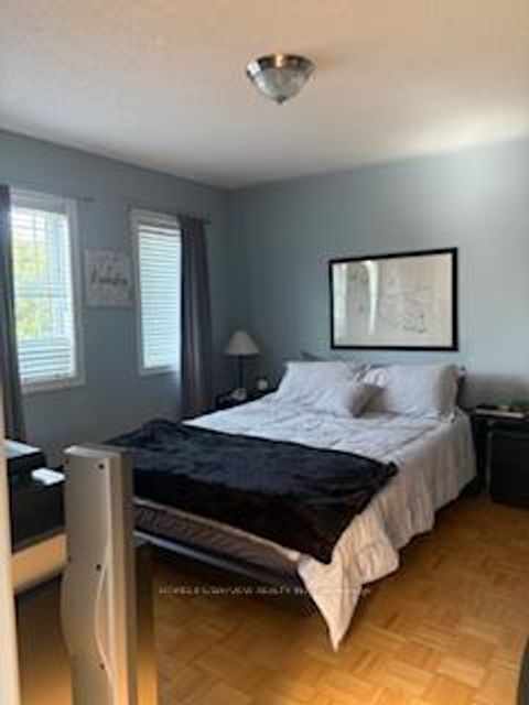 Photo 12 at 6 Jaylynn Court, Sonoma Heights, Vaughan
