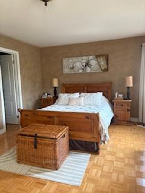 Photo 13 at 6 Jaylynn Court, Sonoma Heights, Vaughan