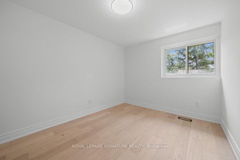 Photo 18 at 227 Thoms Crescent, Central Newmarket, Newmarket