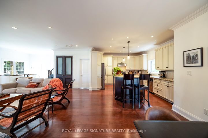 Photo 14 at 116 Milton Street, Queensway, Toronto