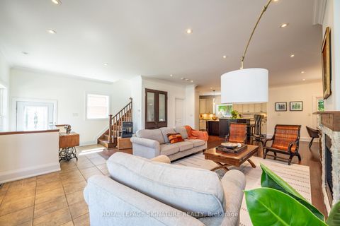 Photo 4 at 116 Milton Street, Queensway, Toronto