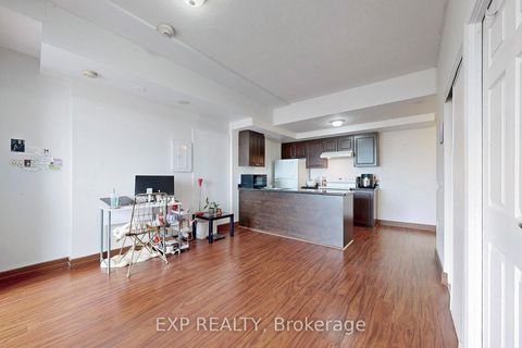 Photo 7 at PH6 - 15 Maplewood Avenue, Cedarvale, Toronto