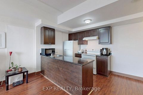 Photo 9 at PH6 - 15 Maplewood Avenue, Cedarvale, Toronto