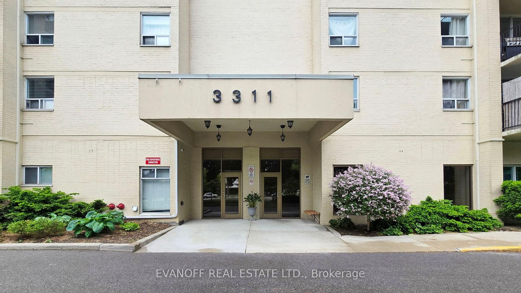 PH 4 - 3311 Kingston Road, Scarborough Village, Toronto 