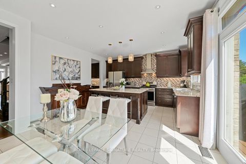 Photo 5 at 237 William Graham Drive, Rural Aurora, Aurora Photo 5 at 237 William Graham Drive, Rural Aurora, Aurora