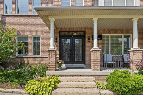 Photo 3 at 57 Turning Leaf Drive, Sonoma Heights, Vaughan