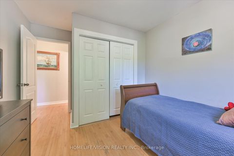 Photo 15 at 255 Cedar Avenue, Harding, Richmond Hill