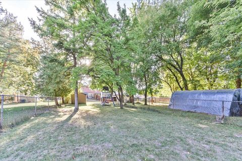 Photo 23 at 255 Cedar Avenue, Harding, Richmond Hill