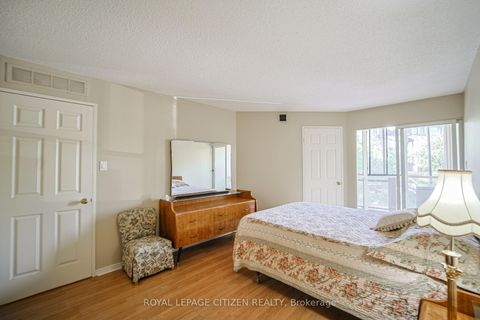 Photo 16 at 217 - 100 Arbors Lane, West Woodbridge, Vaughan