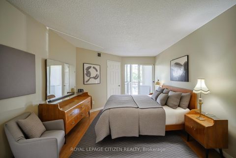 Photo 17 at 217 - 100 Arbors Lane, West Woodbridge, Vaughan