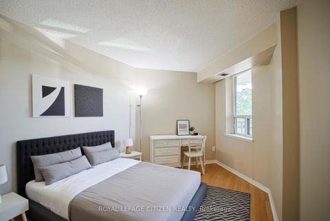 Photo 23 at 217 - 100 Arbors Lane, West Woodbridge, Vaughan