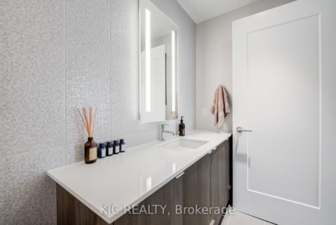 Photo 20 at 3923 - 585 Bloor Street E, North St. James Town, Toronto