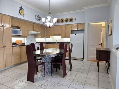 Photo 6 at 508 - 2504 Rutherford Road, Concord, Vaughan