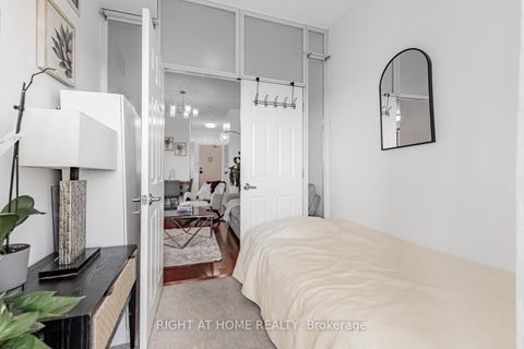 Photo 14 at 815 - 18 Holmes Avenue, Willowdale East, Toronto
