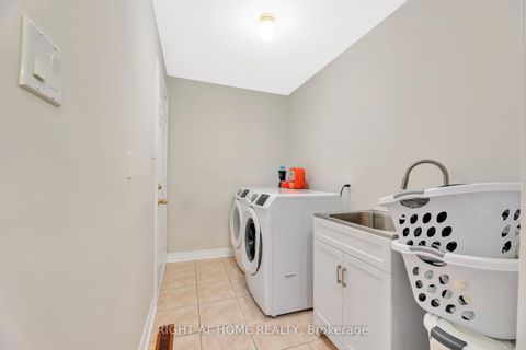 Photo 15 at 62 Martini Drive, Rouge Woods, Richmond Hill