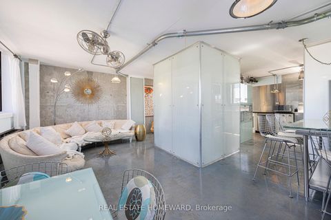 Photo 1 at 702 - 665 Kennedy Road, Kennedy Park, Toronto