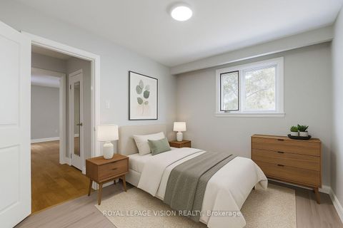 Photo 7 at 27 Westcroft Drive, West Hill, Toronto
