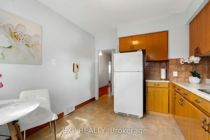 Photo 9 at 79 Sixteenth Street, New Toronto, Toronto