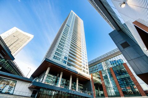 Photo 1 at 810 - 17 Bathurst Street, Waterfront Communities C1, Toronto