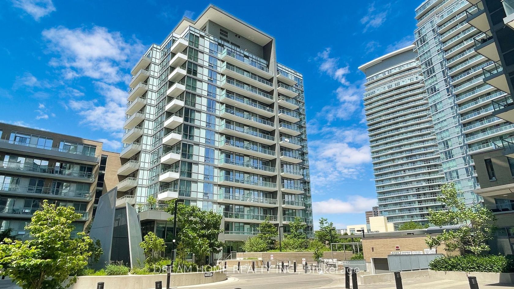 708 - 52 Forest Manor Road, Henry Farm, Toronto 