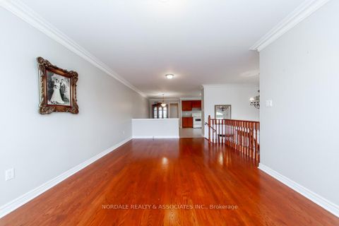 Photo 11 at 58 San Vito Drive, Sonoma Heights, Vaughan