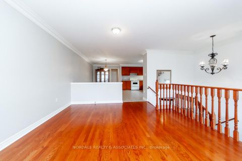 Photo 12 at 58 San Vito Drive, Sonoma Heights, Vaughan