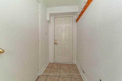 Photo 32 at 58 San Vito Drive, Sonoma Heights, Vaughan