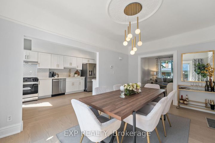 Photo 11 at 29 Grace Street, Bellwoods, Toronto