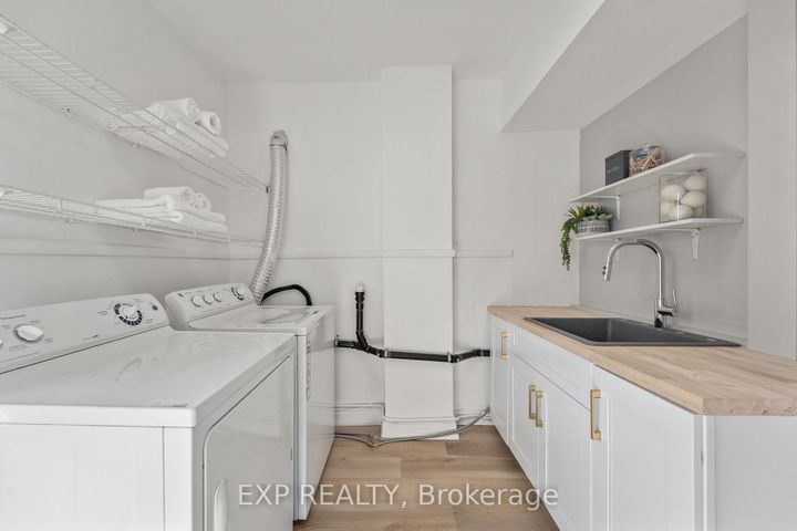 Photo 18 at 29 Grace Street, Bellwoods, Toronto