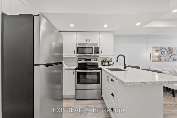 Photo 31 at 29 Grace Street, Bellwoods, Toronto