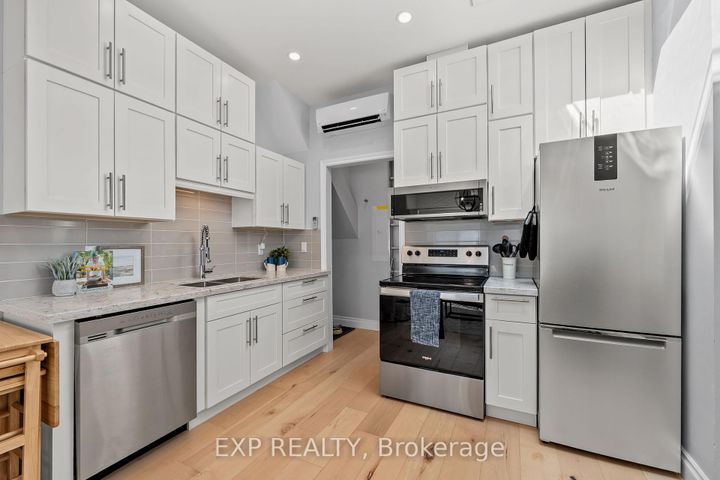 Photo 43 at 29 Grace Street, Bellwoods, Toronto