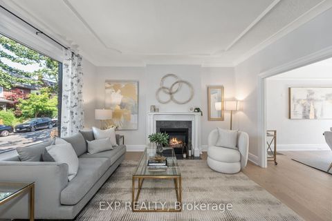 Photo 7 at 29 Grace Street, Bellwoods, Toronto