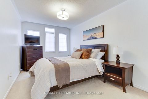 Photo 14 at 39 Ronan Crescent, Sonoma Heights, Vaughan