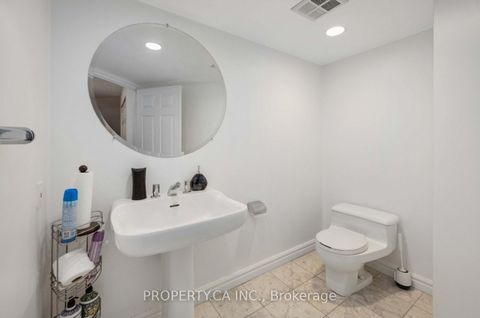 Photo 6 at 1109 - 33 University Avenue, Bay Street Corridor, Toronto Photo 6 at 1109 - 33 University Avenue, Bay Street Corridor, Toronto