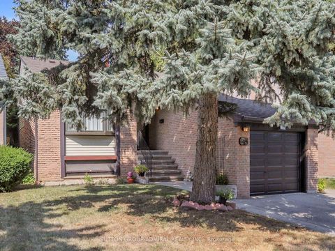 Photo 1 at 80 Castle Rock Drive, North Richvale, Richmond Hill