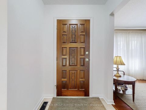 Photo 11 at 80 Castle Rock Drive, North Richvale, Richmond Hill