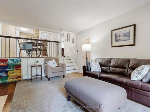 Photo 15 at 80 Castle Rock Drive, North Richvale, Richmond Hill