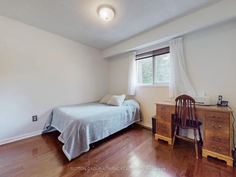 Photo 17 at 80 Castle Rock Drive, North Richvale, Richmond Hill Photo 17 at 80 Castle Rock Drive, North Richvale, Richmond Hill