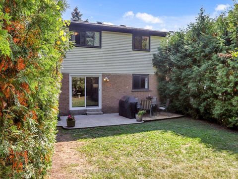 Photo 22 at 80 Castle Rock Drive, North Richvale, Richmond Hill