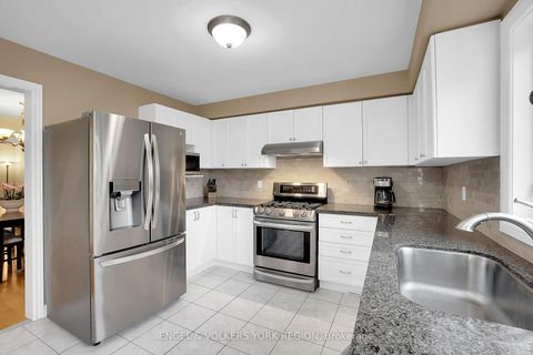 Photo 15 at 24 Timber Valley Avenue, Oak Ridges, Richmond Hill