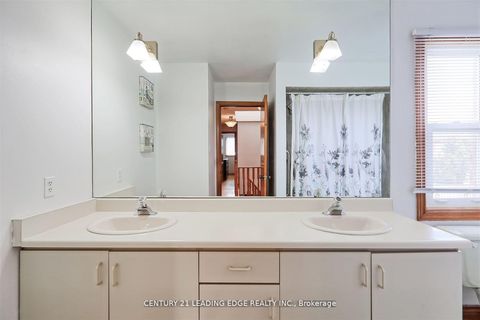 Photo 15 at 312 Valeria Boulevard, East Woodbridge, Vaughan