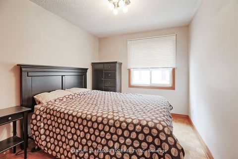 Photo 17 at 312 Valeria Boulevard, East Woodbridge, Vaughan