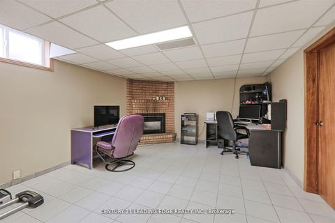 Photo 19 at 312 Valeria Boulevard, East Woodbridge, Vaughan
