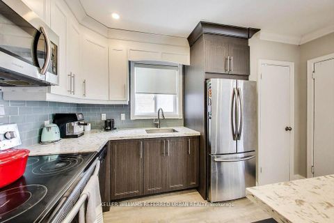 Photo 10 at 342 Hopewell Avenue, Belgravia, Toronto