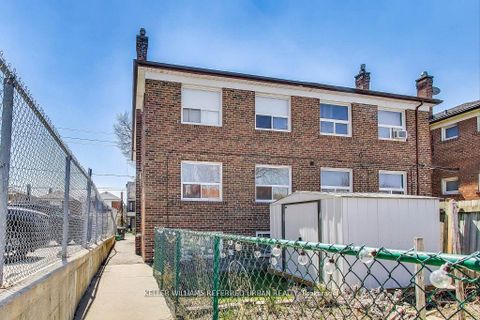 Photo 16 at 342 Hopewell Avenue, Belgravia, Toronto