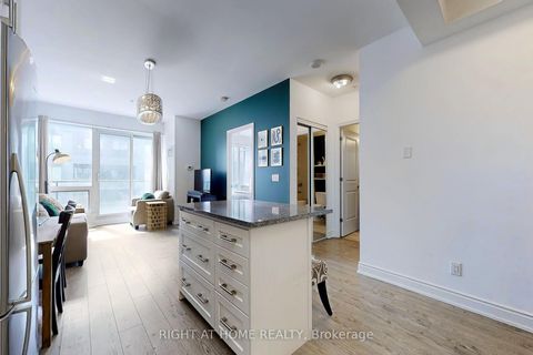 Photo 8 at 1609B - 9090 Yonge Street, South Richvale, Richmond Hill