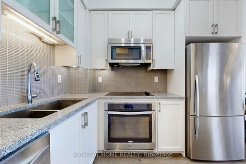 Photo 9 at 1609B - 9090 Yonge Street, South Richvale, Richmond Hill