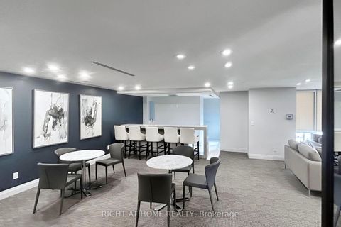 Photo 25 at 1609B - 9090 Yonge Street, South Richvale, Richmond Hill